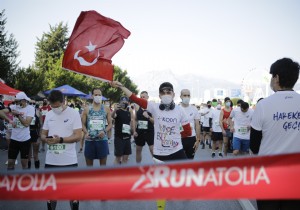 16.c Runatolia Maratonu 3 bin 500 sporcunun katlmyla gerekleti